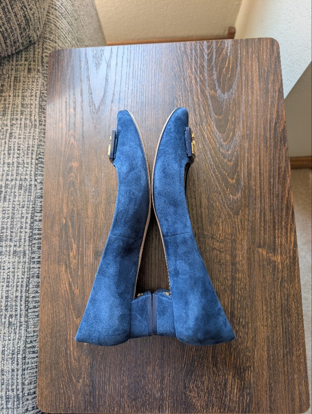Tory Burch Gigi Blue Suede Gold Logo Slip-on Flats Shoes - Picture 8 of 12